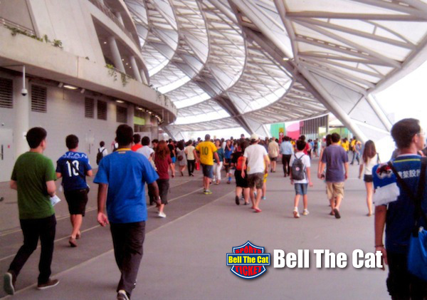 ���{��\�V���K�|�[���ł̃u���W����